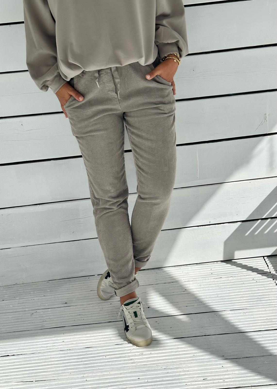 Cordhose „Cozy Cord“ – Grau