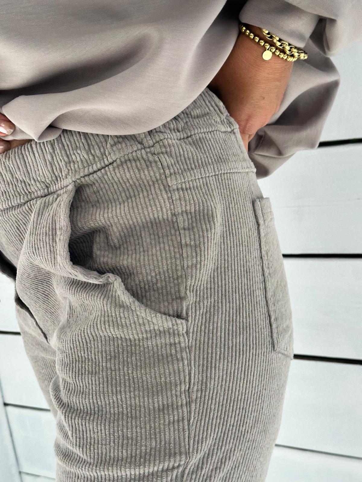 Cordhose „Cozy Cord“ – Grau