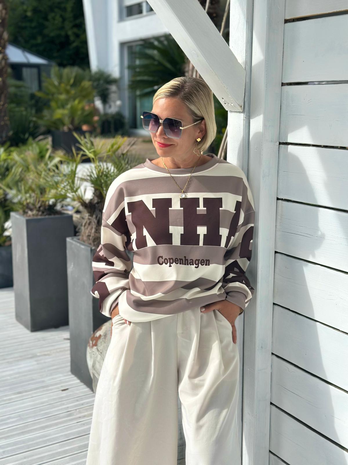 Oversize Sweatshirt „Copenhagen“ – Toffee/Offwhite