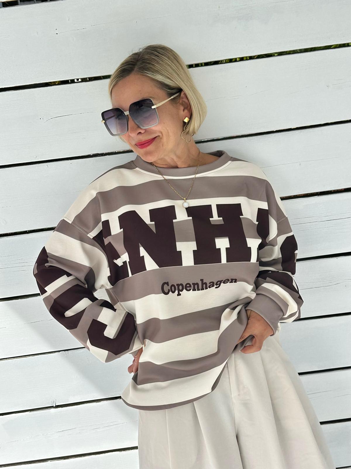 Oversize Sweatshirt „Copenhagen“ – Toffee/Offwhite