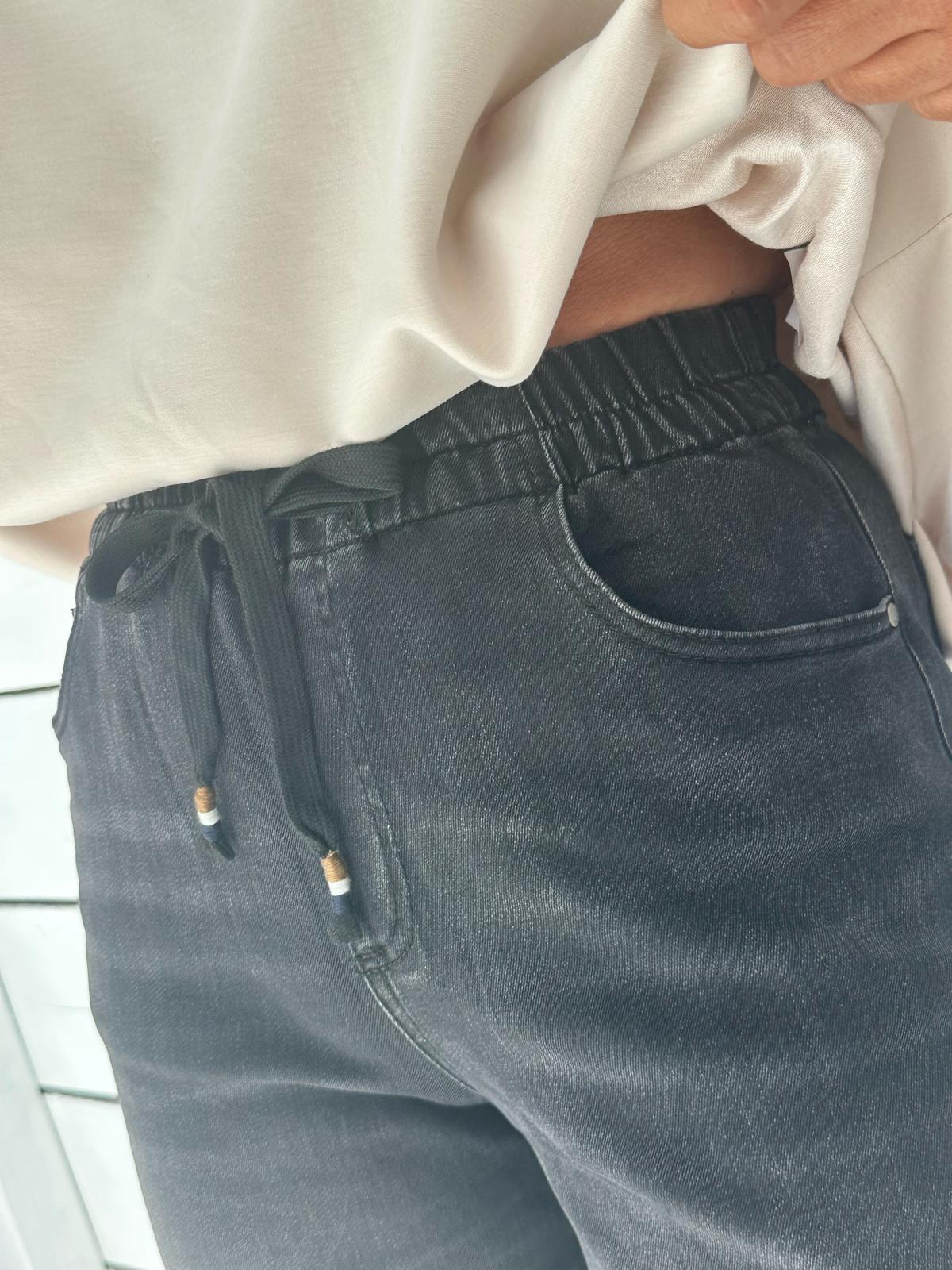 Everyday Comfort Jeans – Washed Black