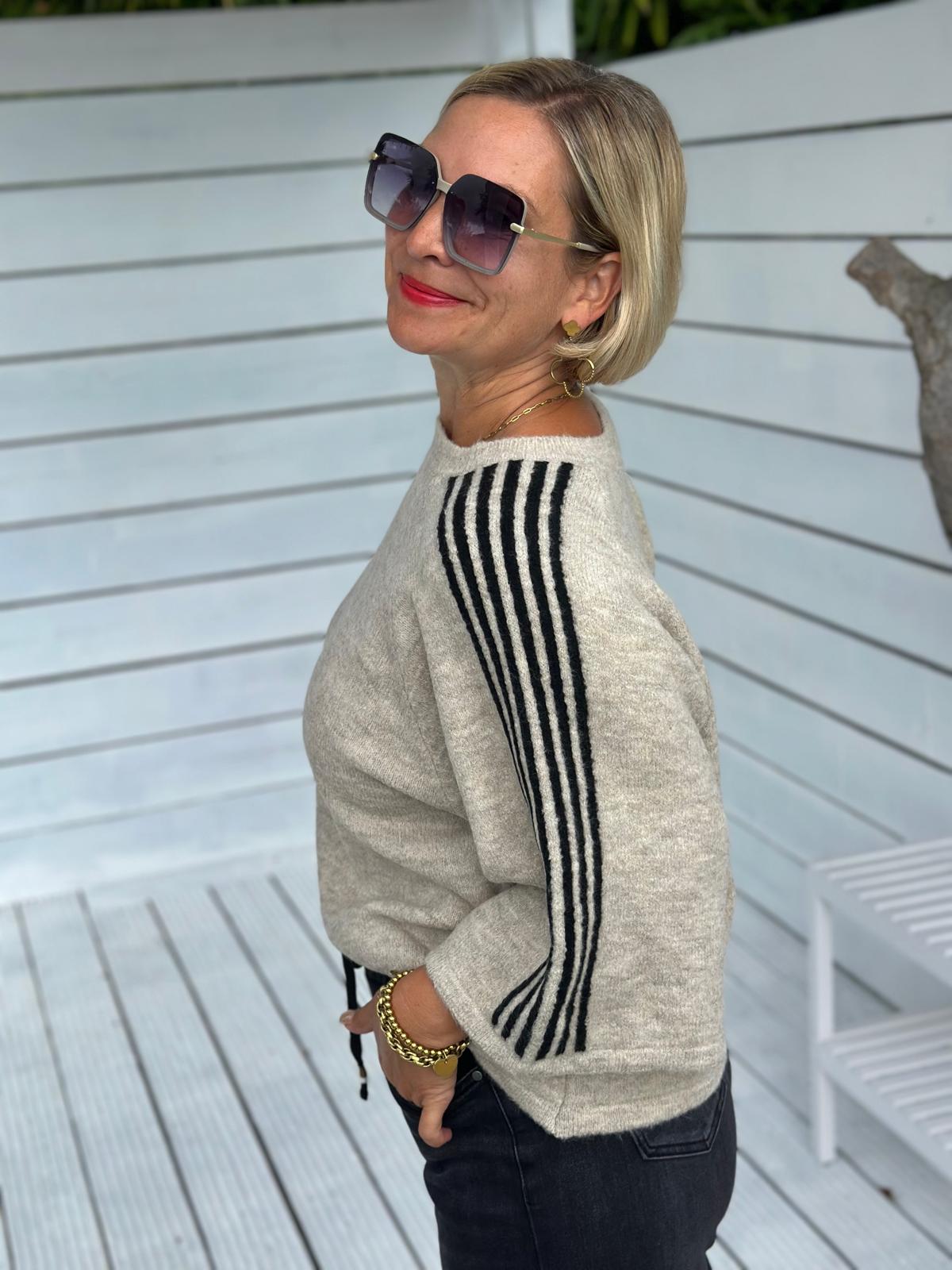 Sporty Stripe Knit – Beige