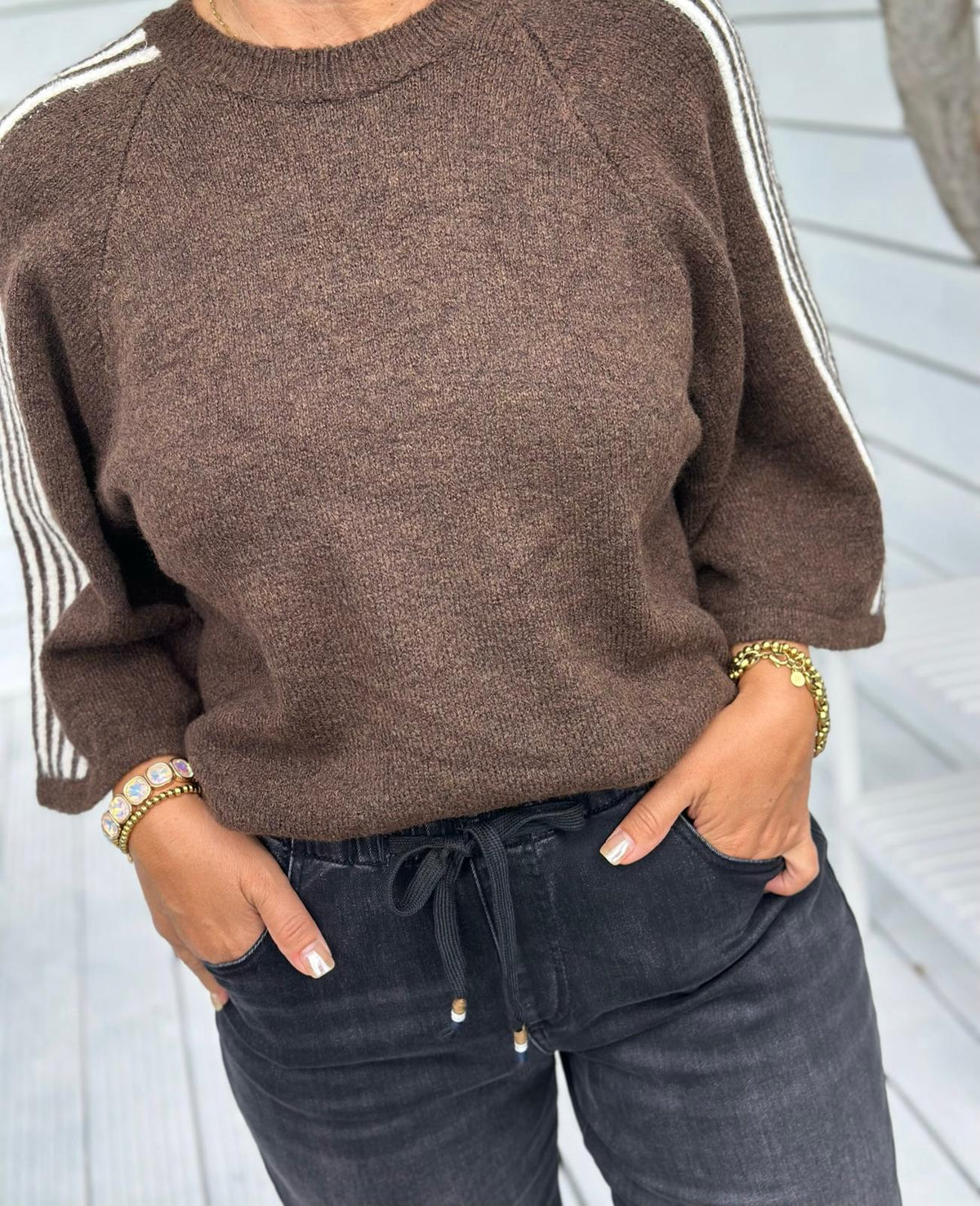Sporty Stripe Knit – Chocolate