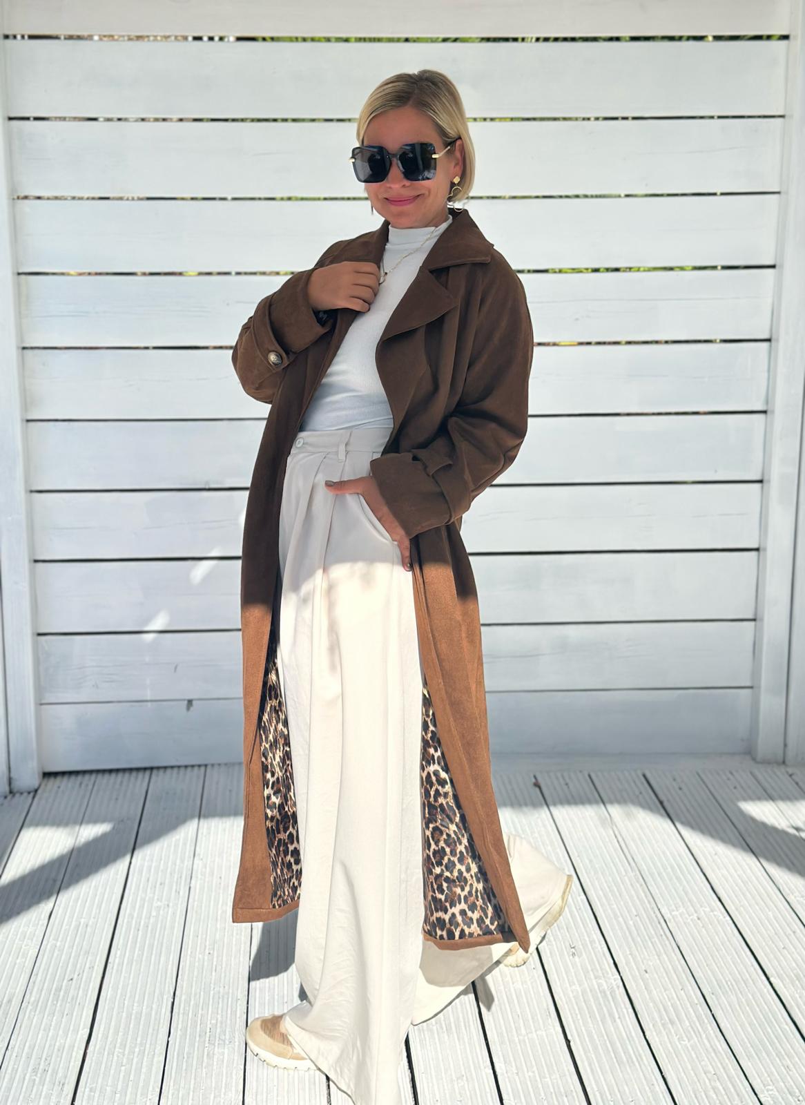 Toffee Love – Trenchcoat in Wildleder-Optik