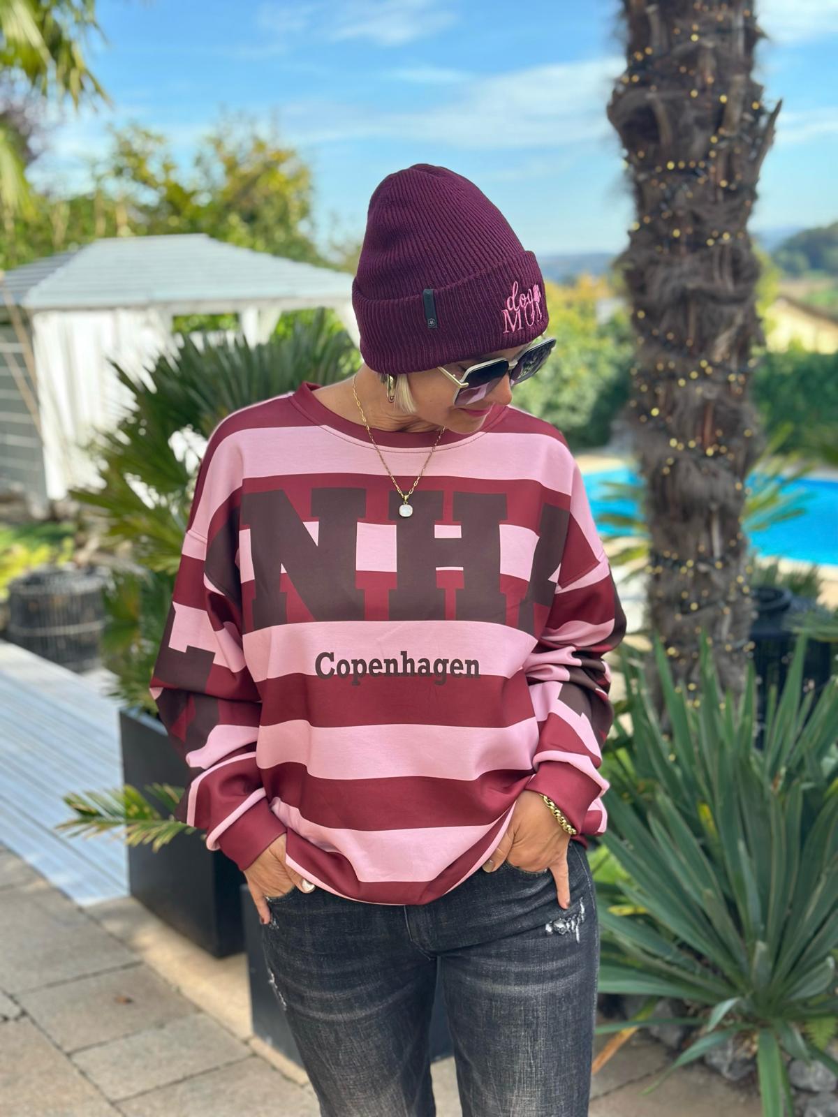 BE FAMOUS Mütze - „Dog Mom“ Burgundy