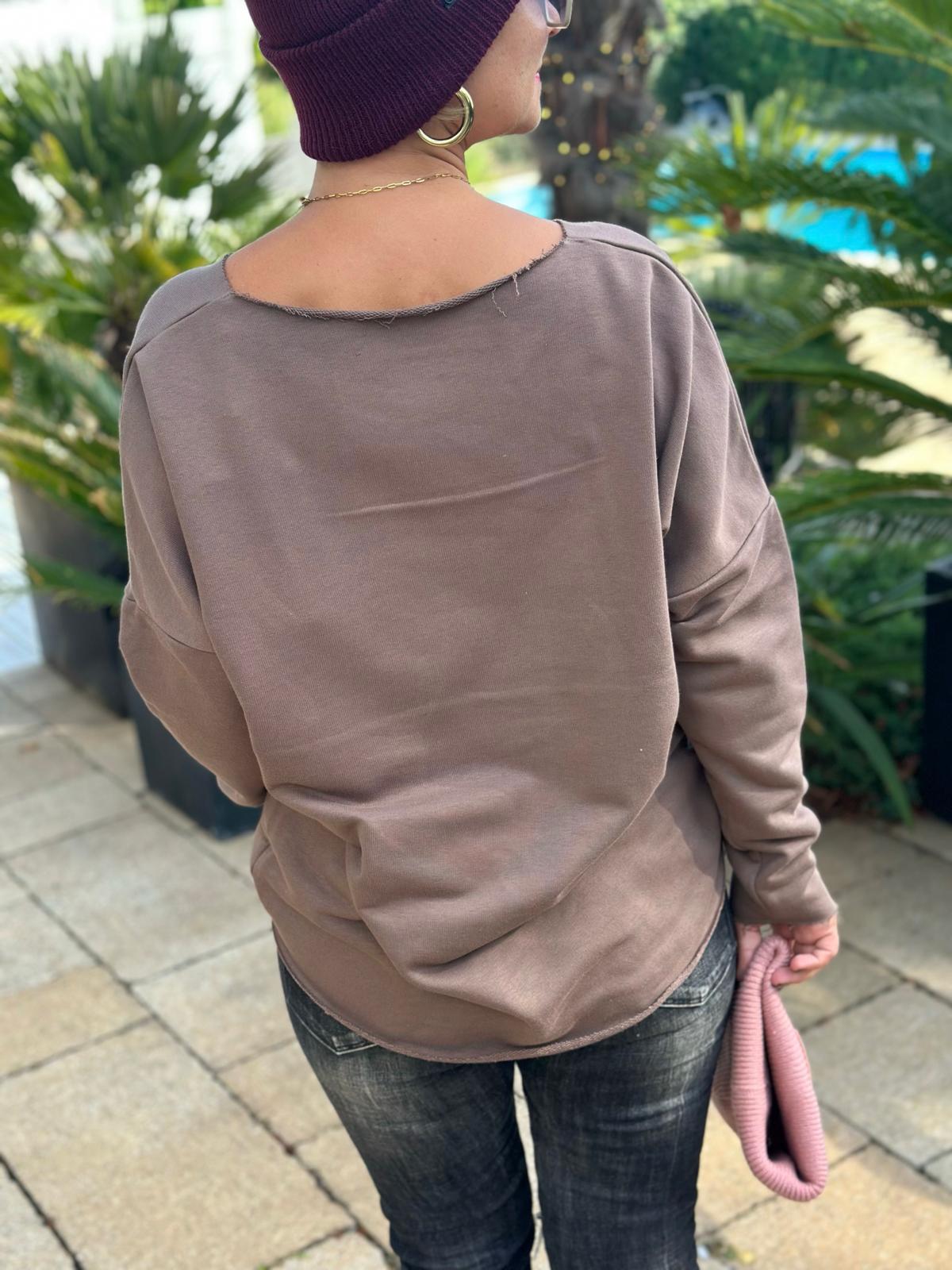 BE FAMOUS „Einfach Fantastisch“ Statement Sweater – Braun