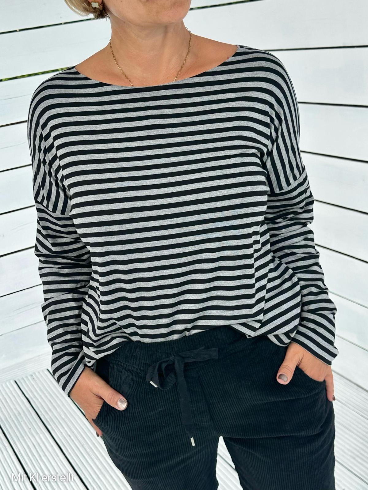 Striped Love Longsleeve – Grau/Schwarz