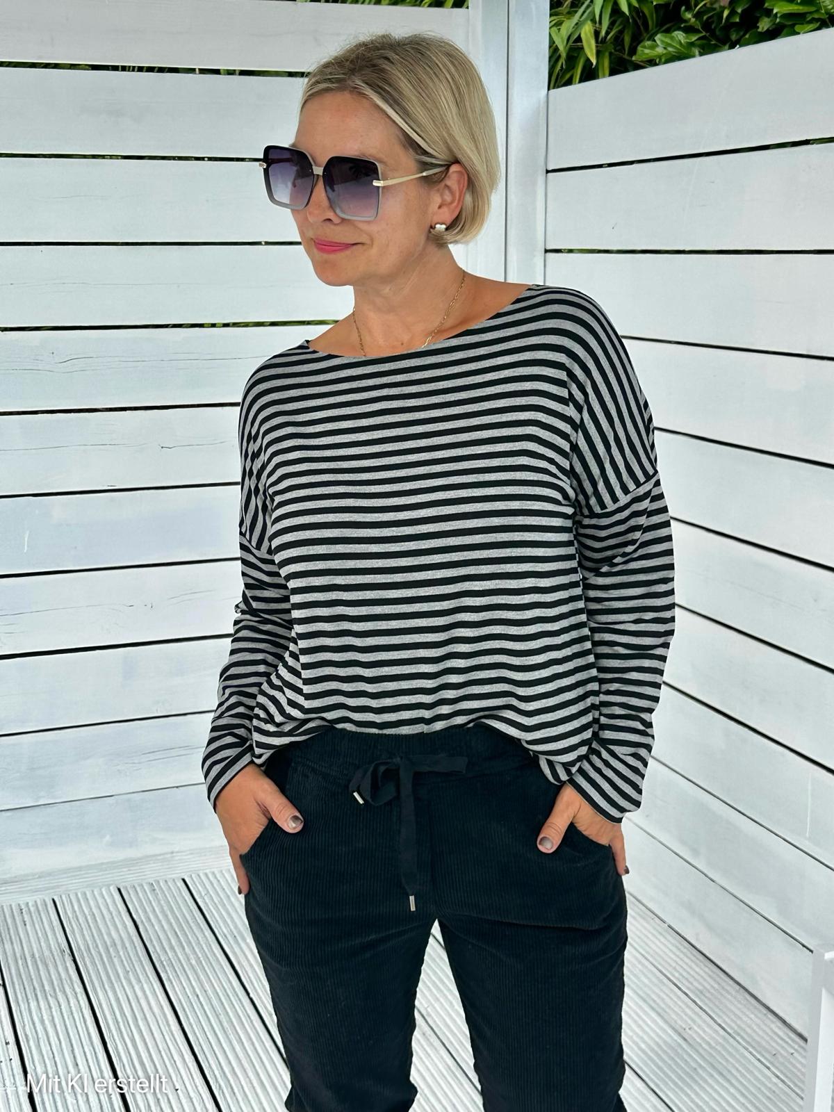 Striped Love Longsleeve – Grau/Schwarz