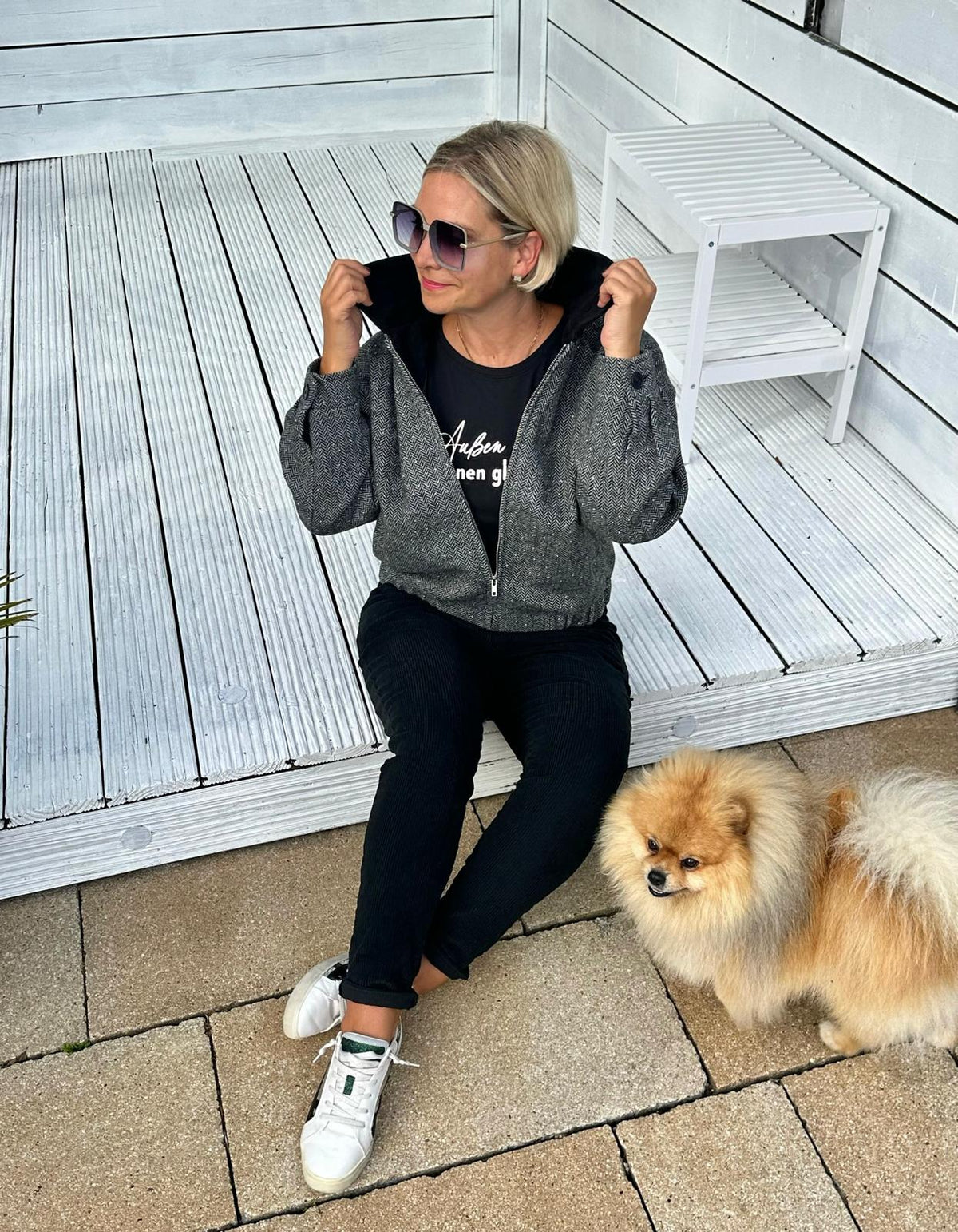 Herringbone Chic Jacke – Grau mit Glitzer-Details