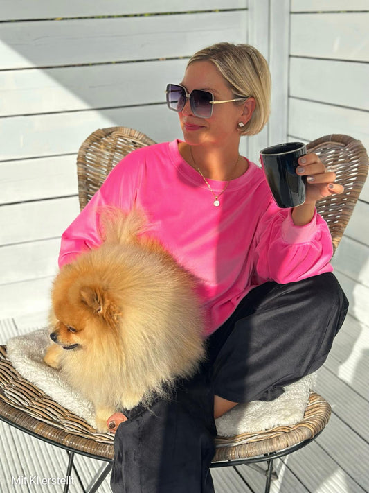 PINK VELVET – Kuschelweicher Oversize-Pullover mit Ballonärmeln