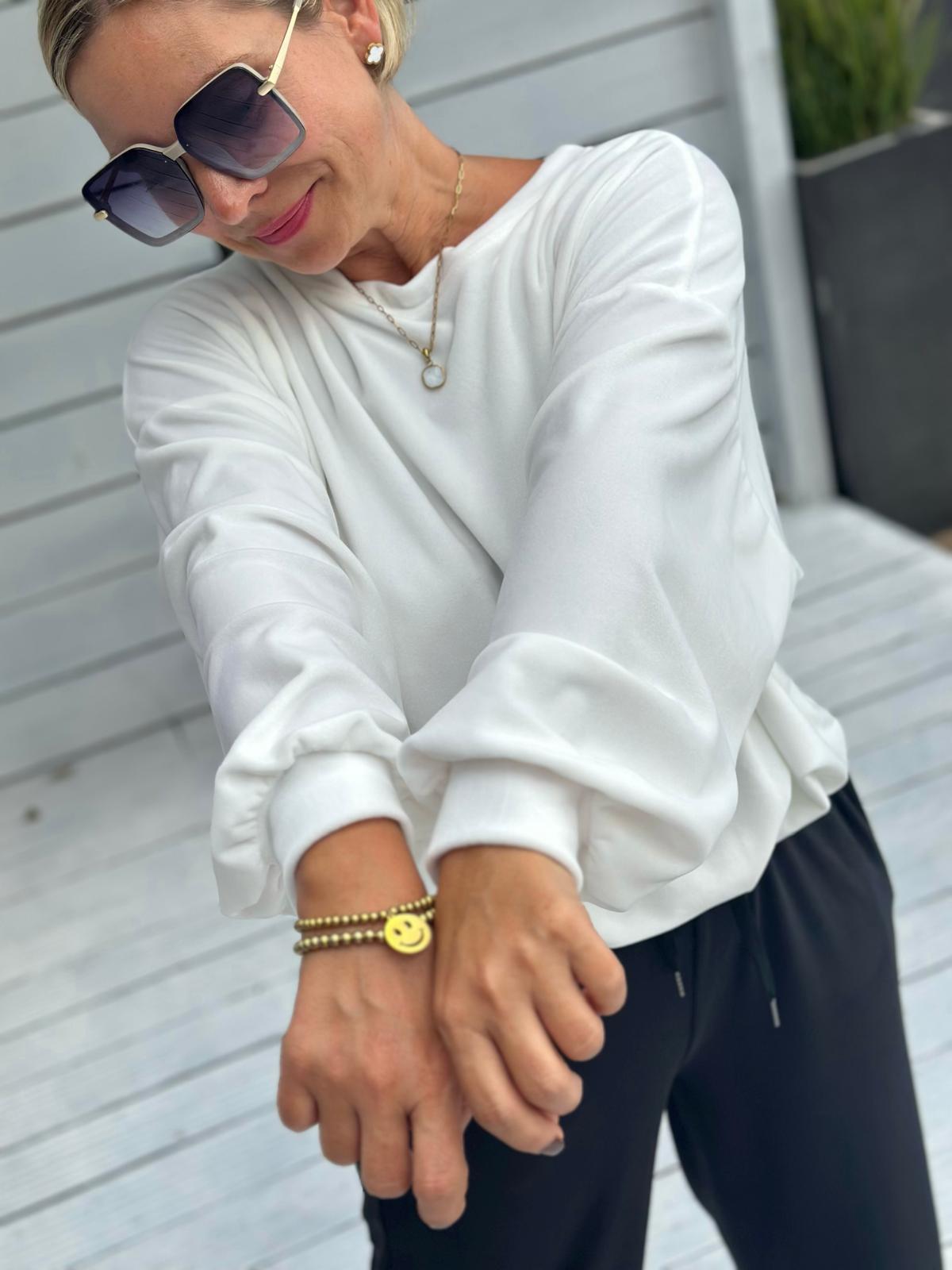 WHITE VELVET – Kuschelweicher Oversize-Pullover mit Ballonärmeln
