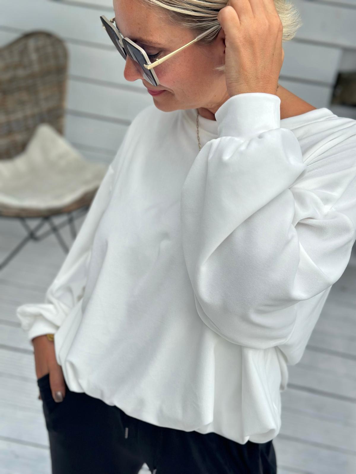 WHITE VELVET – Kuschelweicher Oversize-Pullover mit Ballonärmeln