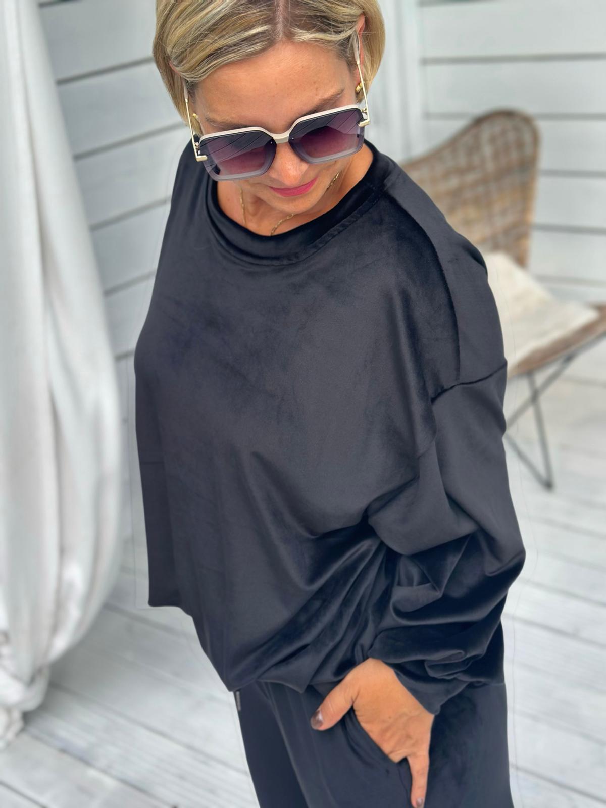 BLACK VELVET – Kuschelweicher Oversize-Pullover mit Ballonärmeln
