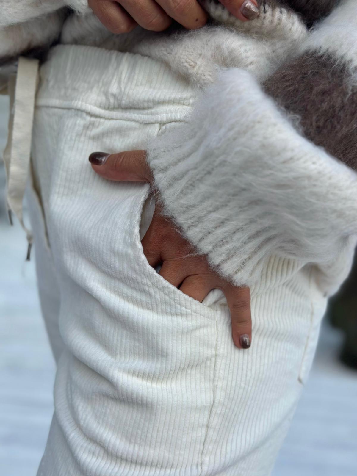 Cordhose „Cozy Cord“ – Cremé