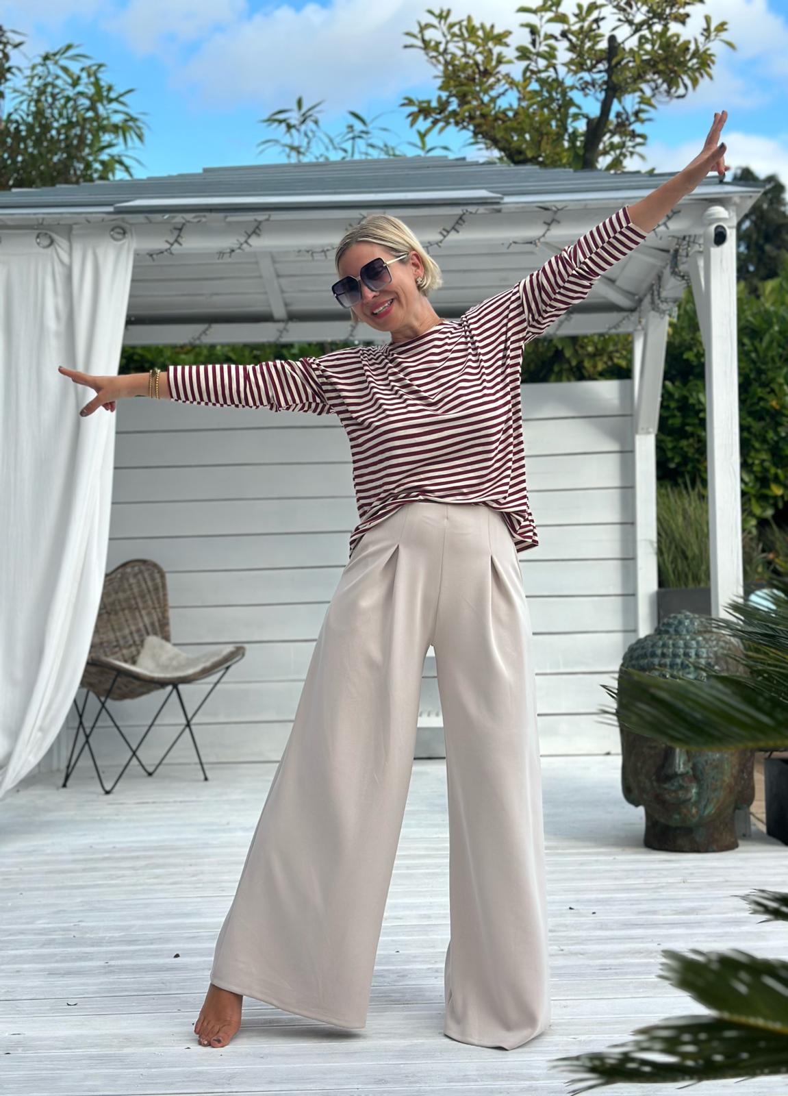 Butterstoff Wide Leg Hose mit Bundfalten in Cremé