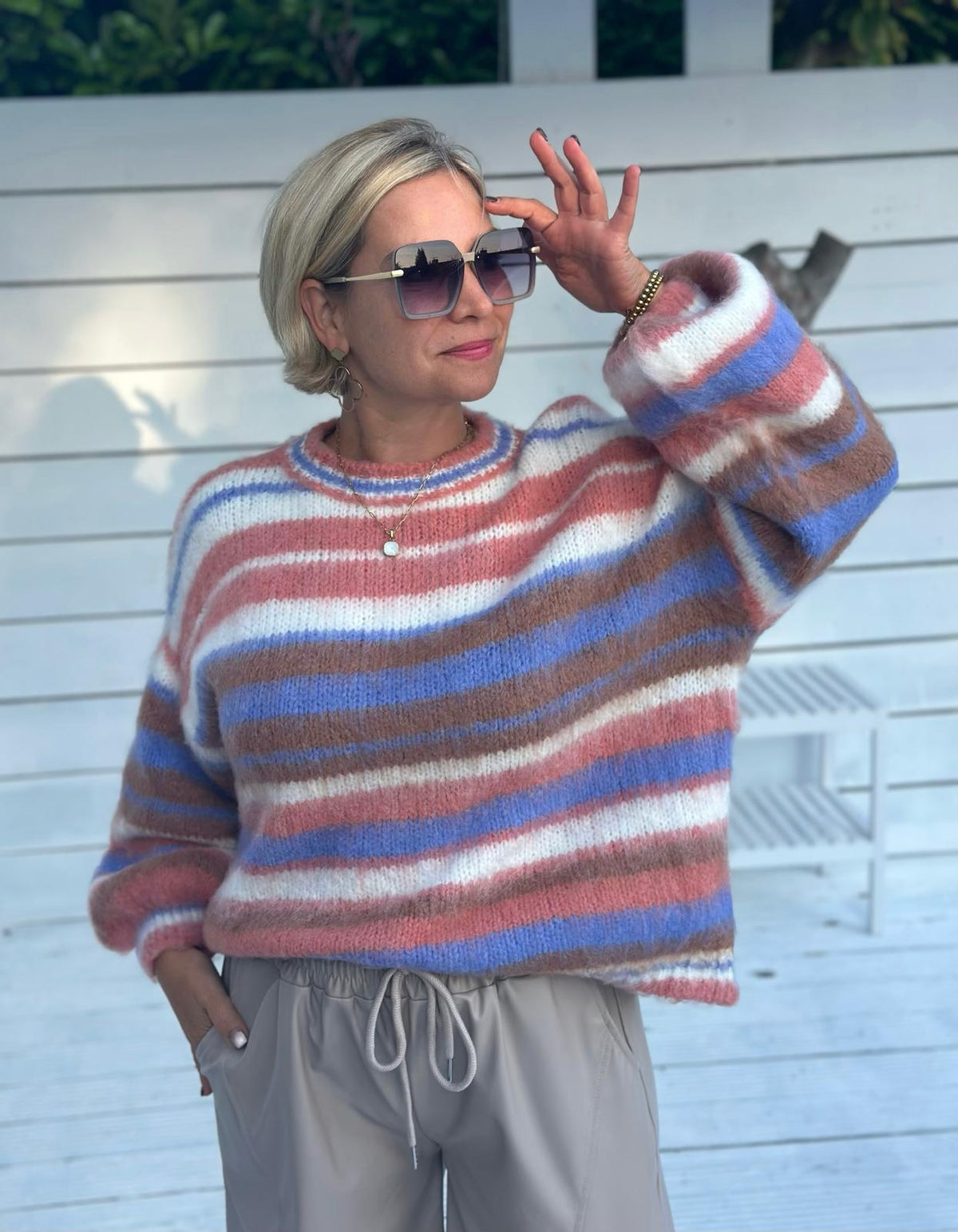 Cozy Strickpullover mit bunten Streifen & Ballonärmeln – Multicolor