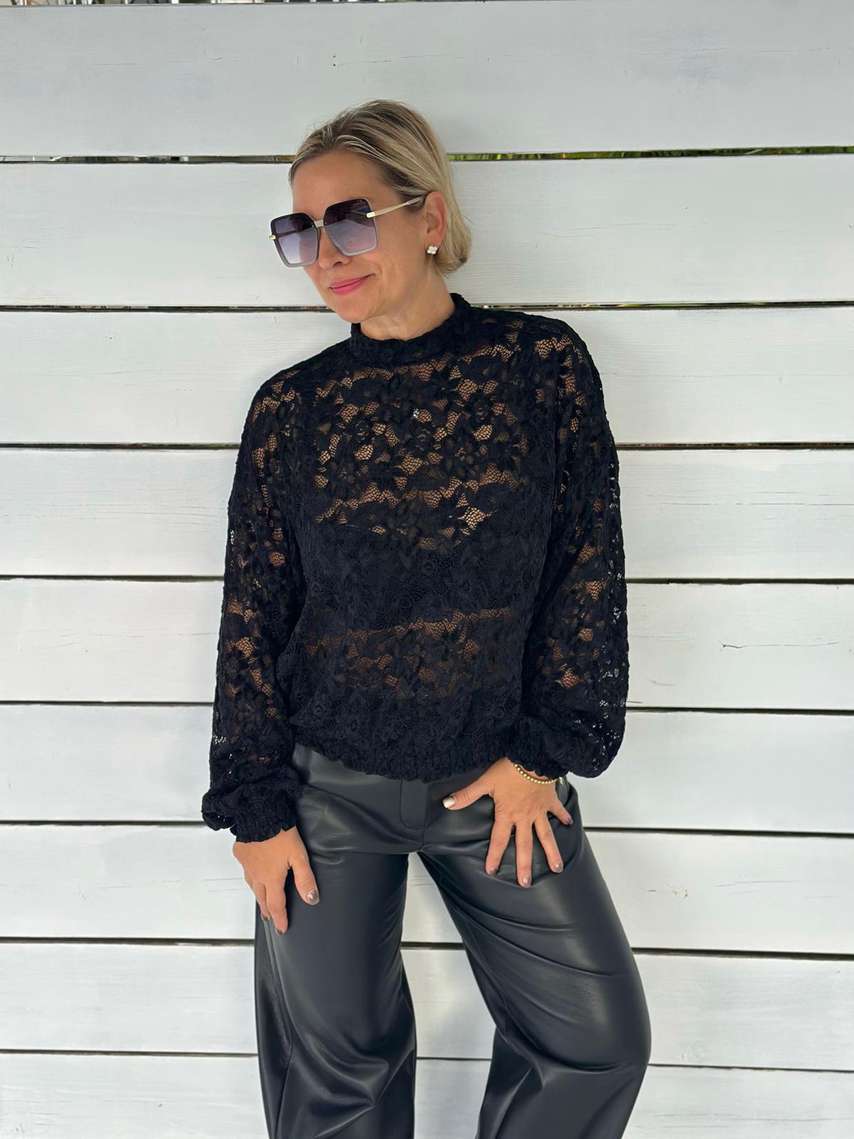 Spitzenbluse „Romantic Lace“ – Schwarz