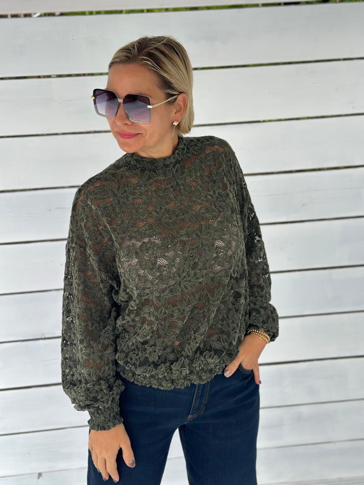 Spitzenbluse „Romantic Lace“ – Khaki