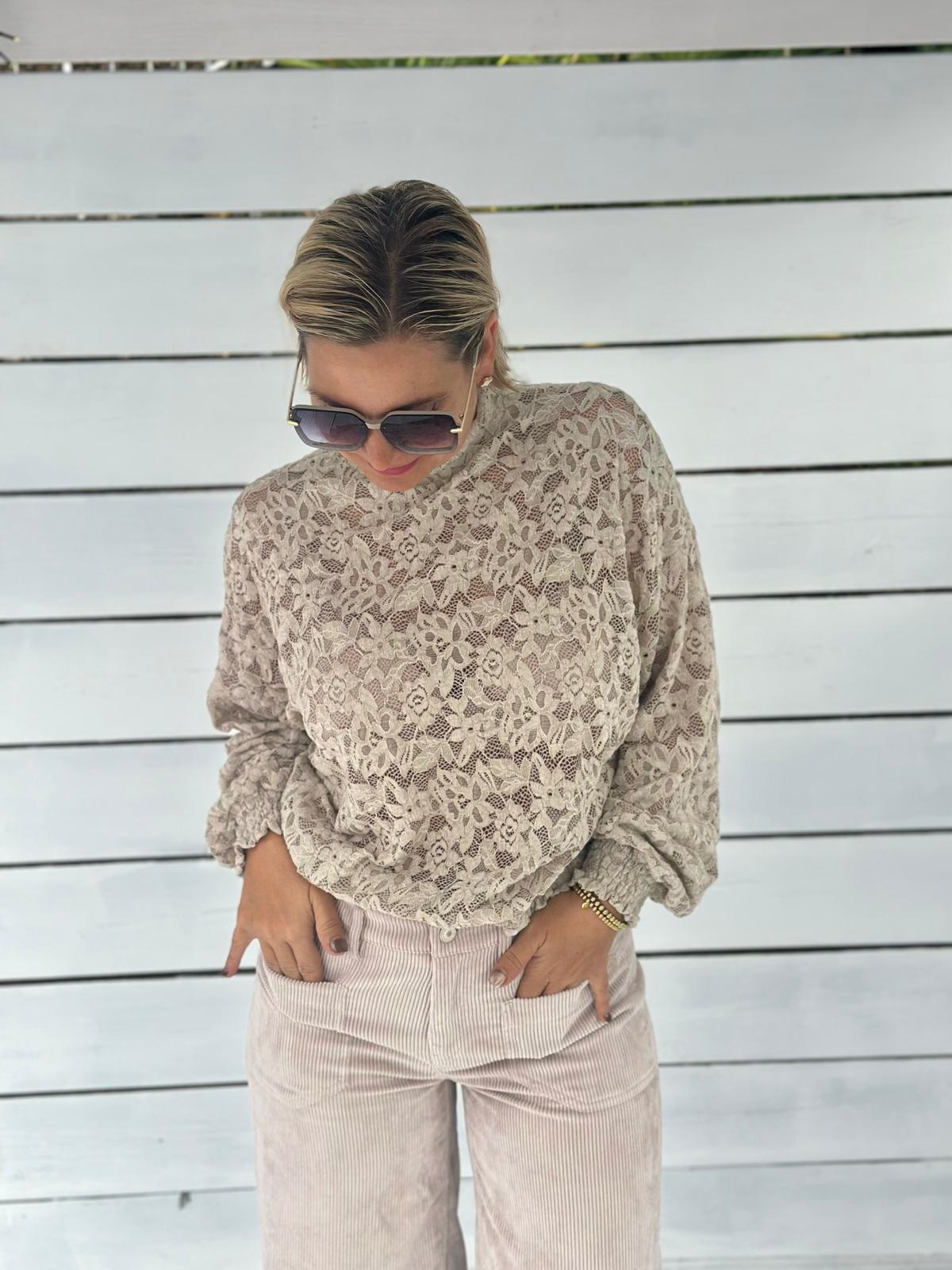 Spitzenbluse „Romantic Lace“ – Creme