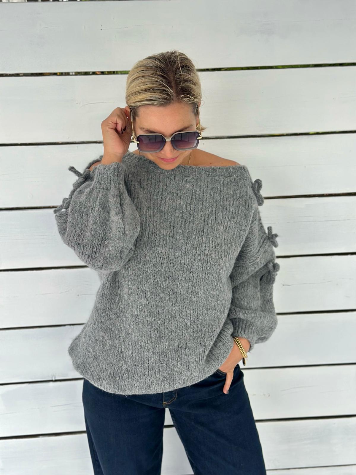Strickpullover „Bow Detail“ mit Schleifenärmeln – Grau