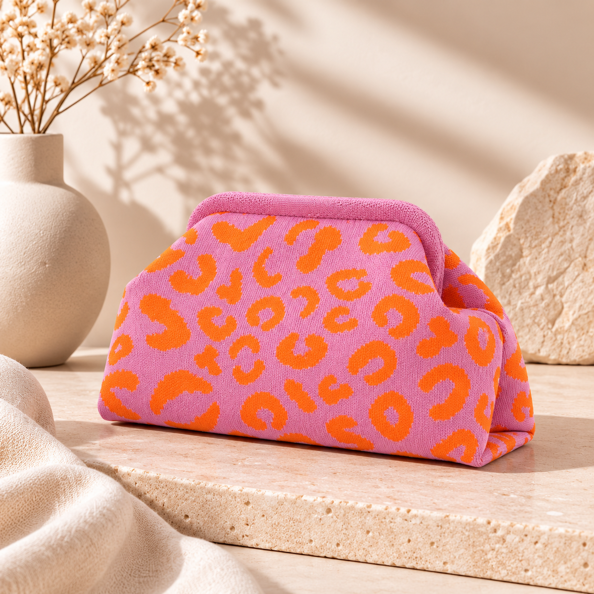 BE FAMOUS Leo Woven Clutch Bag - Rosa/Orange